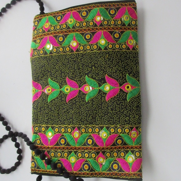 Moroccan Style Multi-Colored Crossbody/ Clutch - Picture 3 of 5